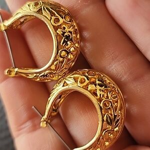 Gold Floral Carved Hoop Earrings - Women Jewelry